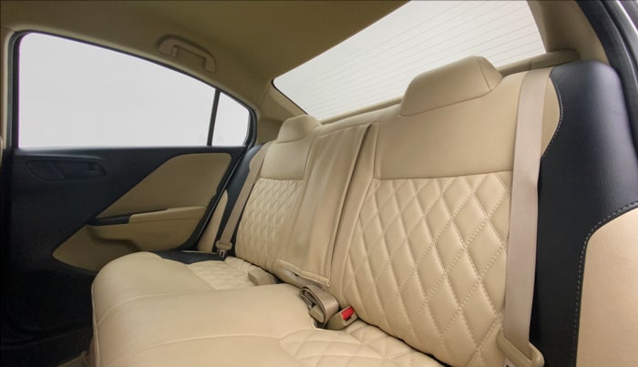 2021 Honda City 1.5L I-VTEC SV, Petrol, Manual, 22,157 km, Right Side Rear Door Cabin