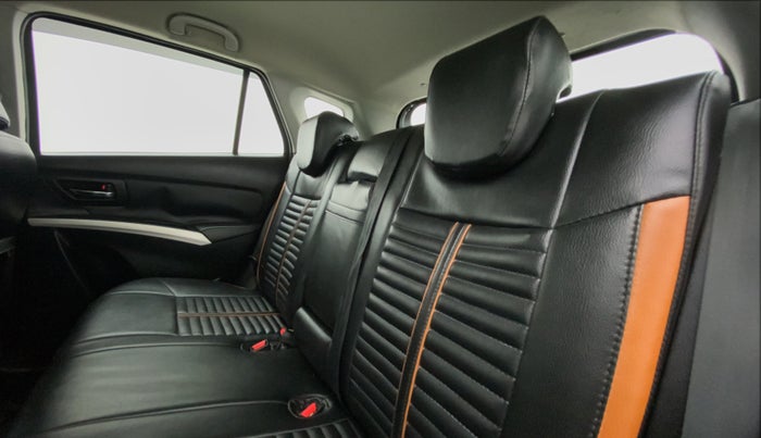 2016 Maruti S Cross ALPHA 1.6, Diesel, Manual, 70,128 km, Right Side Rear Door Cabin