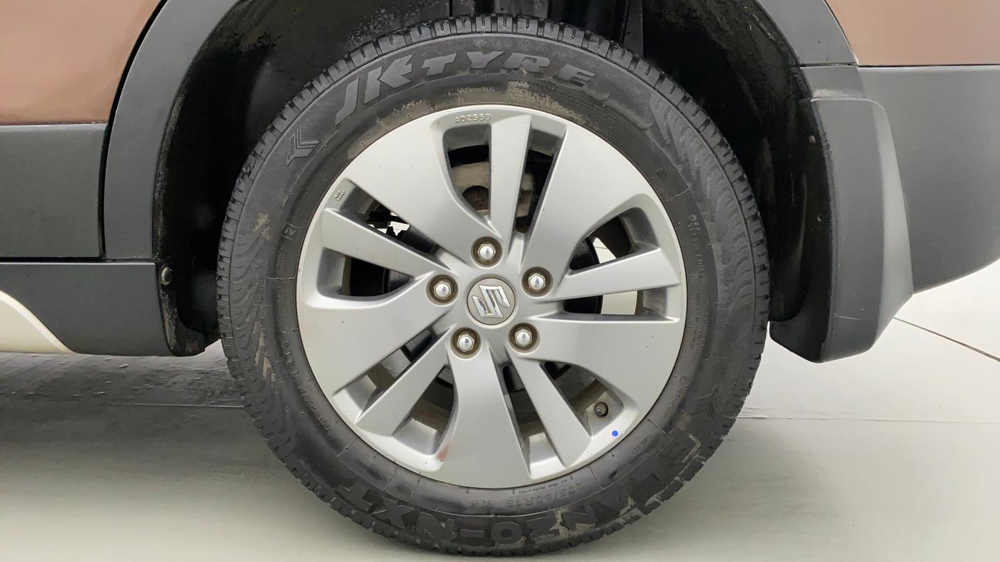 2016 Maruti S Cross ALPHA 1.6, Diesel, Manual, 70,128 km, Left Rear Wheel