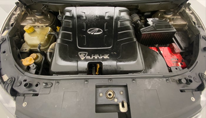 2016 Mahindra XUV500 W10 AT, Diesel, Automatic, 92,608 km, Open Bonet