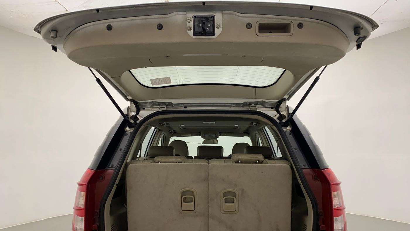 2016 Mahindra XUV500 W10 AT, Diesel, Automatic, 92,608 km, Boot Door Open