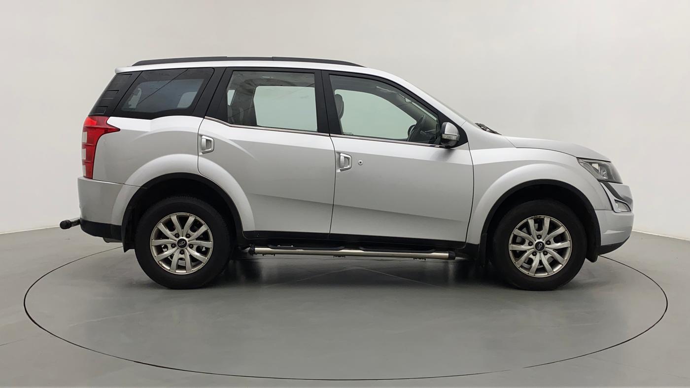 2016 Mahindra XUV500 W10 AT, Diesel, Automatic, 92,608 km, Right Side
