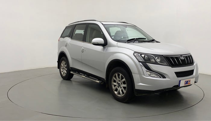 2016 Mahindra XUV500 W10 AT, Diesel, Automatic, 92,608 km, Right Front Diagonal