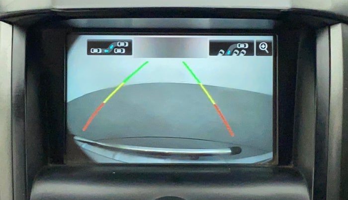 2016 Mahindra XUV500 W10 AT, Diesel, Automatic, 92,608 km, Parking Camera
