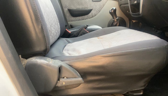 2017 Maruti Alto 800 VXI, Petrol, Manual, 1,00,241 km, Driver Side Adjustment Panel