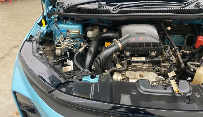 2025 Tata NEXON FEARLESS + SUNROOF DUAL TONE 1.2 PETROL, Petrol, Manual, 23,000 km, Engine View - Right
