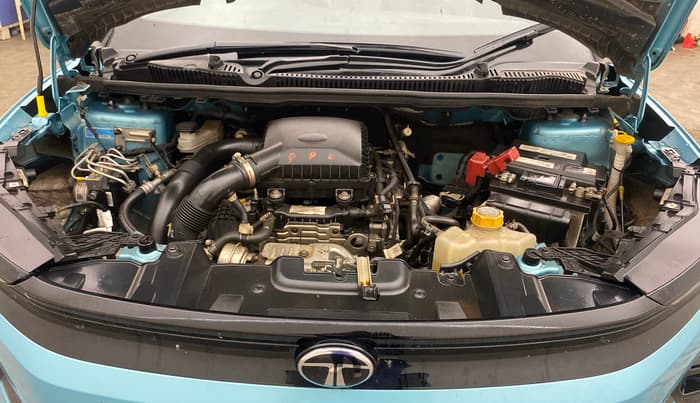2025 Tata NEXON FEARLESS + SUNROOF DUAL TONE 1.2 PETROL, Petrol, Manual, 23,000 km, Engine View