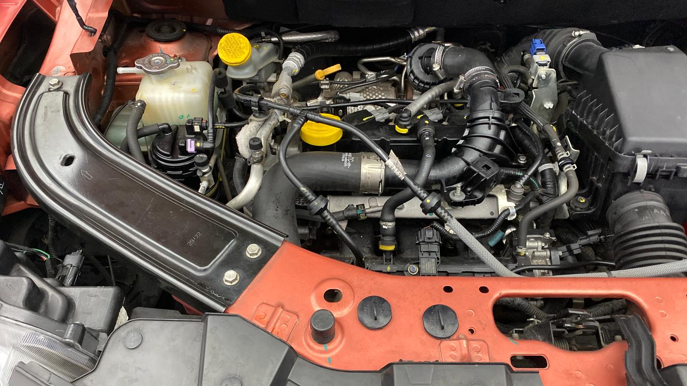 2022 Renault Kiger RXZ TURBO CVT DUAL TONE, Petrol, Automatic, 42,785 km, Engine View - Right