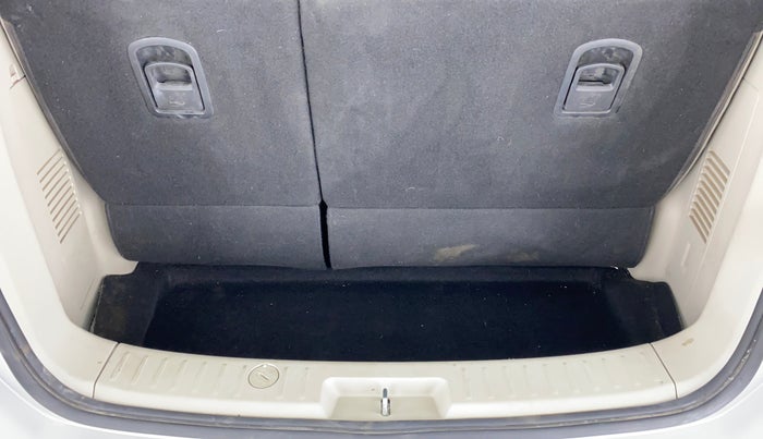 2019 Mahindra MARAZZO M2 8 STR, Diesel, Manual, 15,741 km, Boot Inside