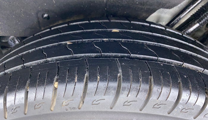 2019 Mahindra MARAZZO M2 8 STR, Diesel, Manual, 15,741 km, Left Rear Tyre Tread