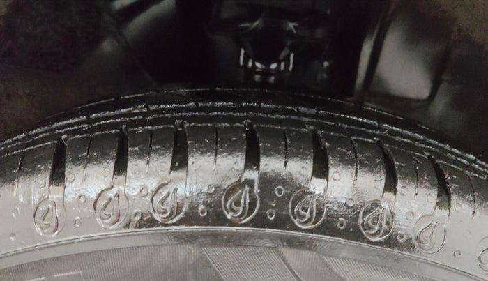 2019 Renault Kwid CLIMBER 1.0 (O), Petrol, Manual, 40,008 km, Right Front Tyre Tread