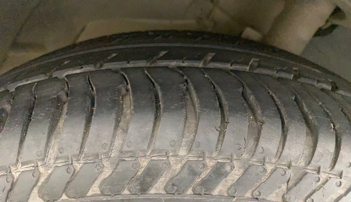 2018 Ford Ecosport TITANIUM 1.5L PETROL, Petrol, Manual, 35,443 km, Right Front Tyre Tread