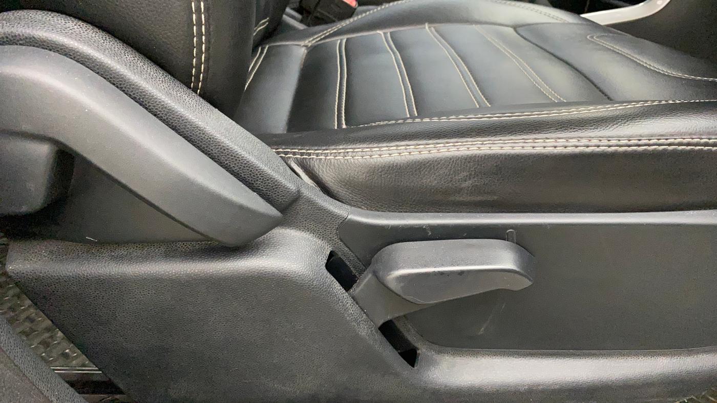 2018 Ford Ecosport TITANIUM 1.5L PETROL, Petrol, Manual, 35,443 km, Driver Side Adjustment Panel