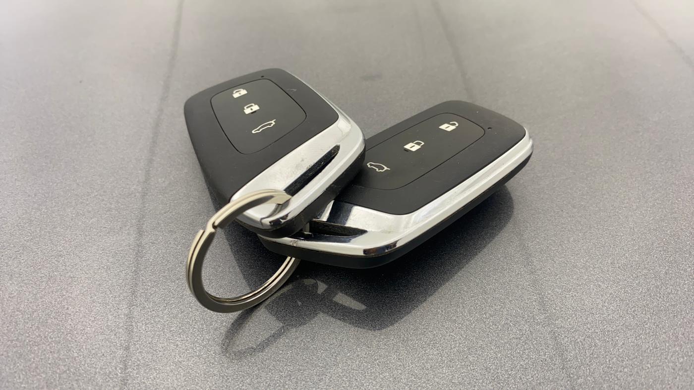 2022 MG HECTOR SHARP 1.5 CVT PETROL DUAL TONE, Petrol, Automatic, 17,166 km, Key Close Up