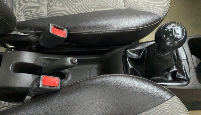 2012 Hyundai Eon ERA PLUS, Petrol, Manual, 29,818 km, Gear Lever