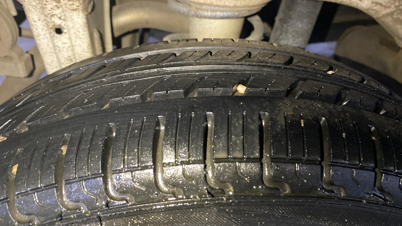 2016 Maruti Alto K10 VXI AMT, Petrol, Automatic, 73,373 km, Right Rear Tyre Tread
