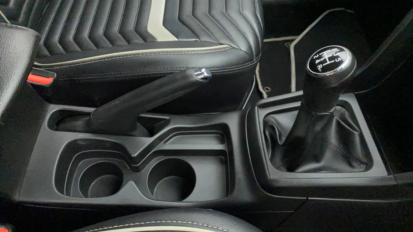 2018 Maruti Vitara Brezza ZDI PLUS, Diesel, Manual, 27,778 km, Gear Lever