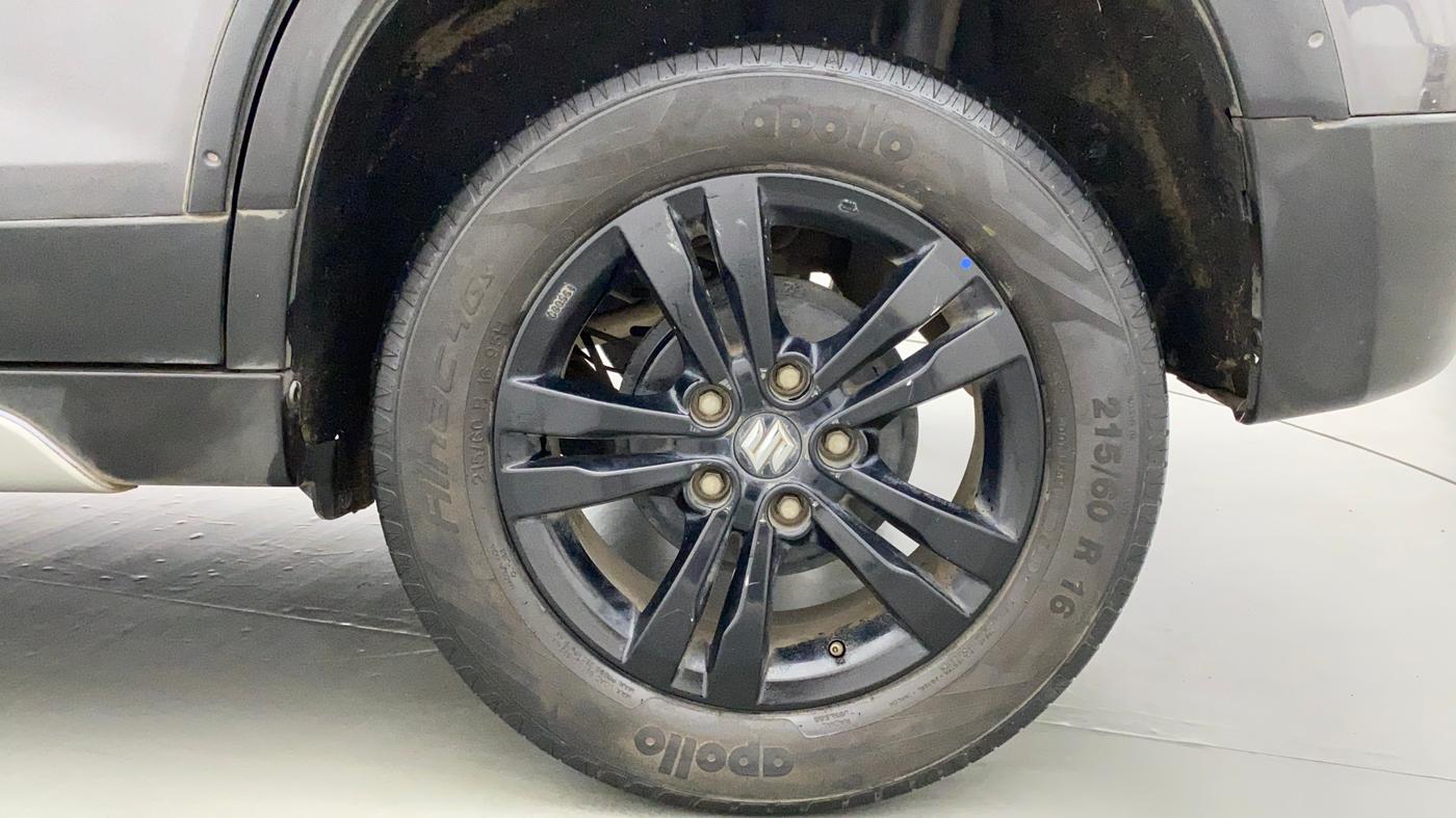 2018 Maruti Vitara Brezza ZDI PLUS, Diesel, Manual, 27,778 km, Left Rear Wheel