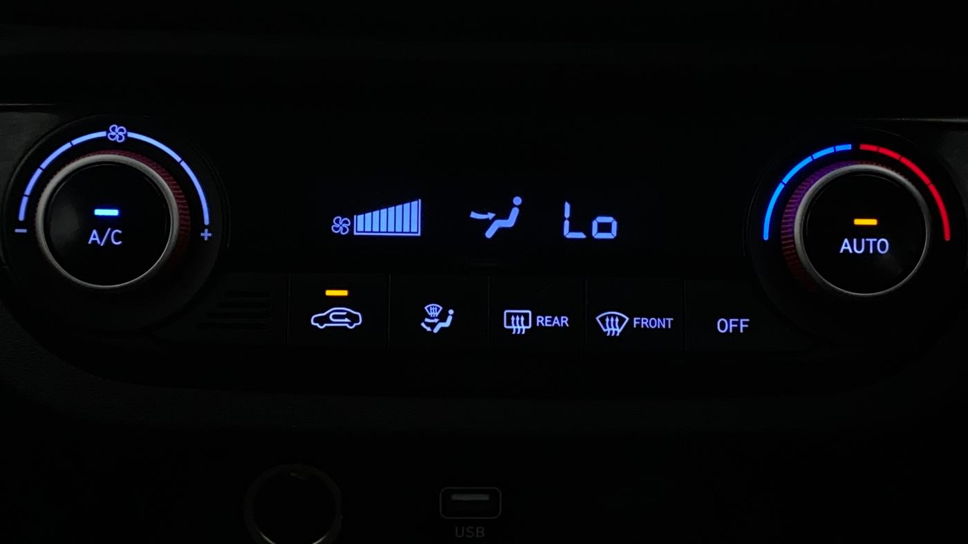 2022 Hyundai GRAND I10 NIOS SPORTZ 1.0 TURBO GDI, Petrol, Manual, 11,951 km, Automatic Climate Control