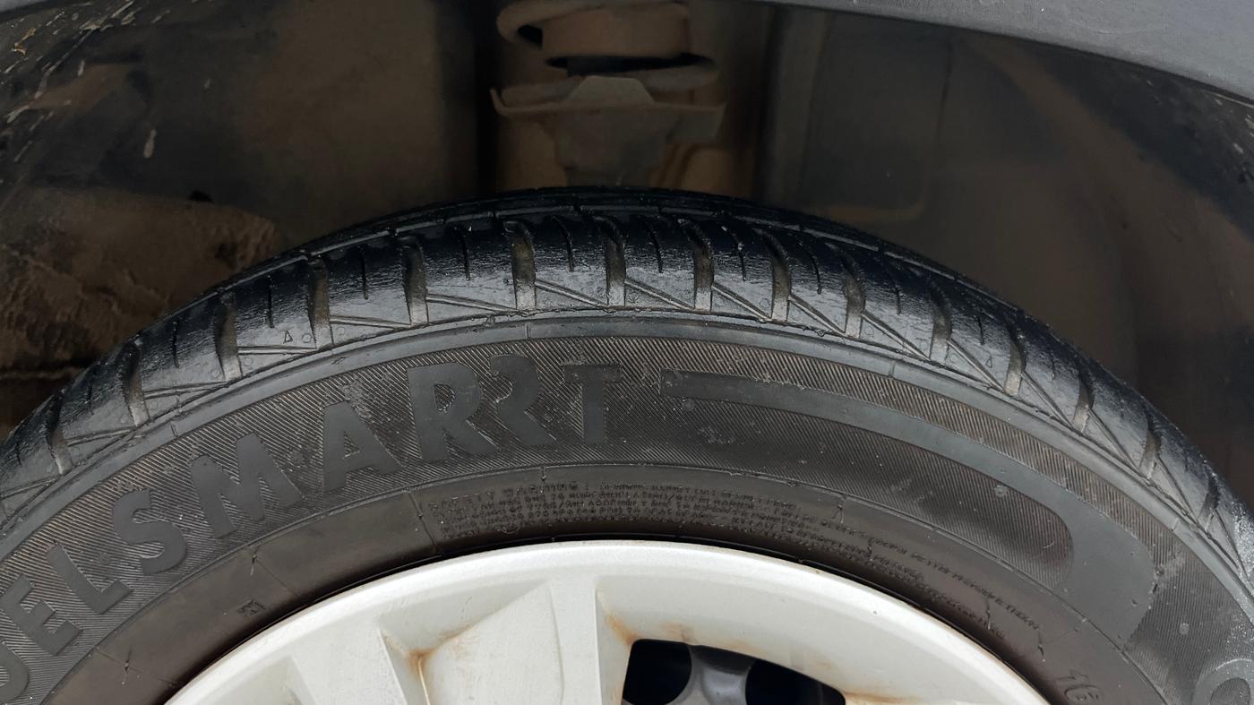 2022 Renault Kwid RXT 1.0 AMT (O), Petrol, Automatic, 39,321 km, Right Front Tyre Tread