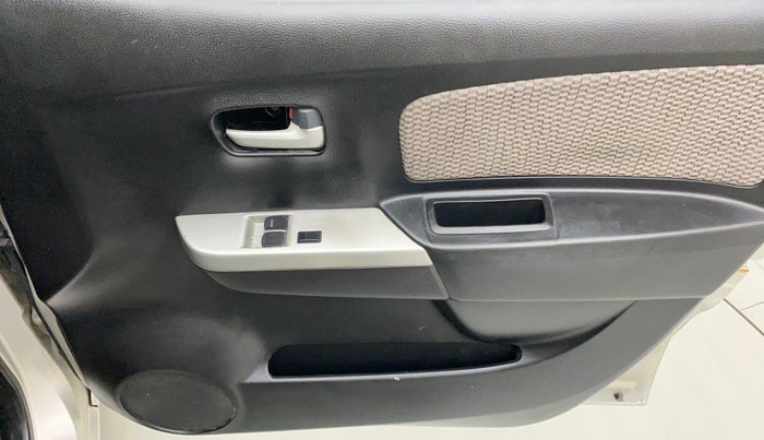 2014 Maruti Wagon R 1.0 LXI, Petrol, Manual, 57,764 km, Driver Side Door Panels Control