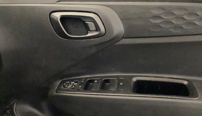 2021 Hyundai GRAND I10 NIOS SPORTZ 1.2 KAPPA VTVT DUAL TONE, Petrol, Manual, 35,994 km, Driver Side Door Panels Control