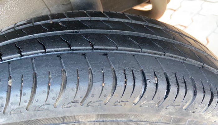 2022 Maruti S PRESSO VXI+, Petrol, Manual, 30,242 km, Left Rear Tyre Tread