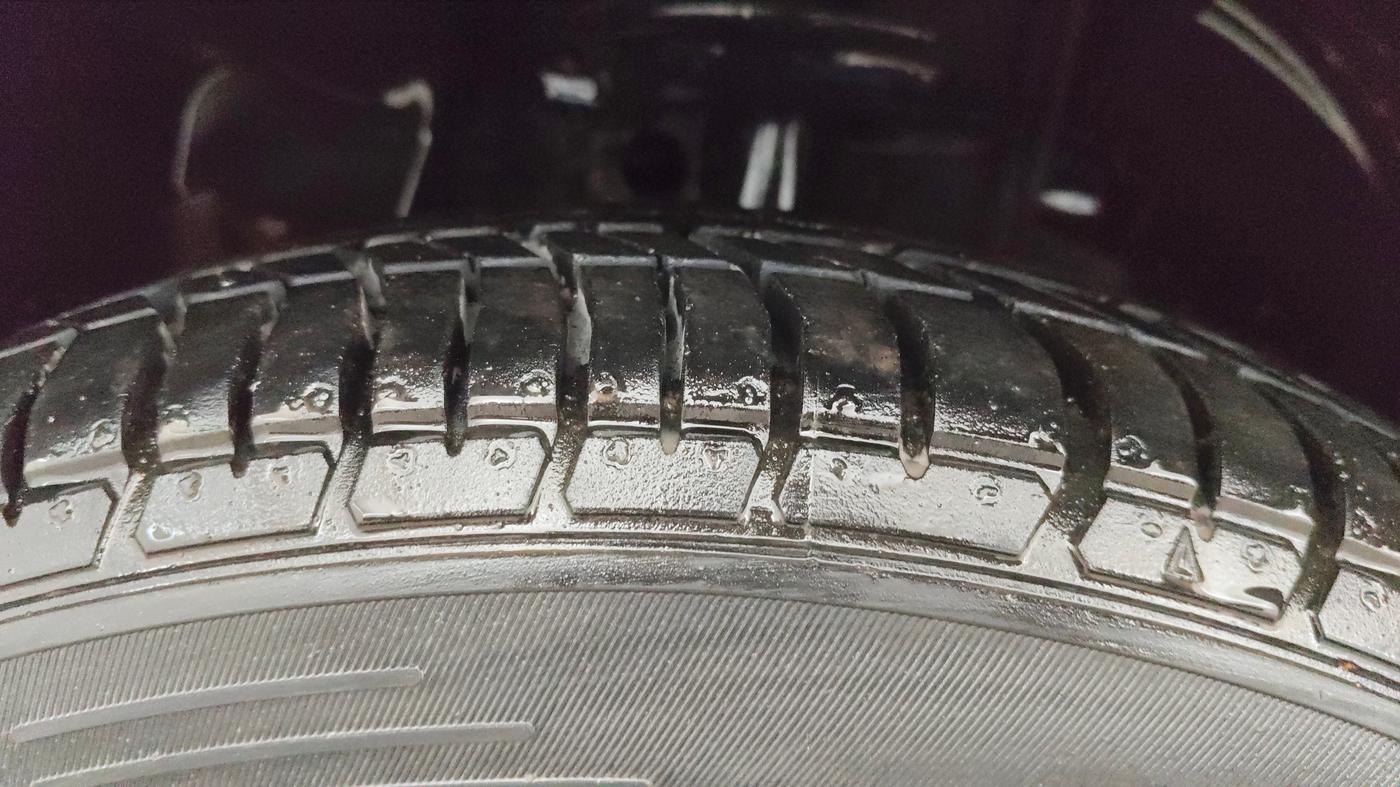 2022 Tata TIGOR XZ CNG, CNG, Manual, 51,827 km, Left Front Tyre Tread