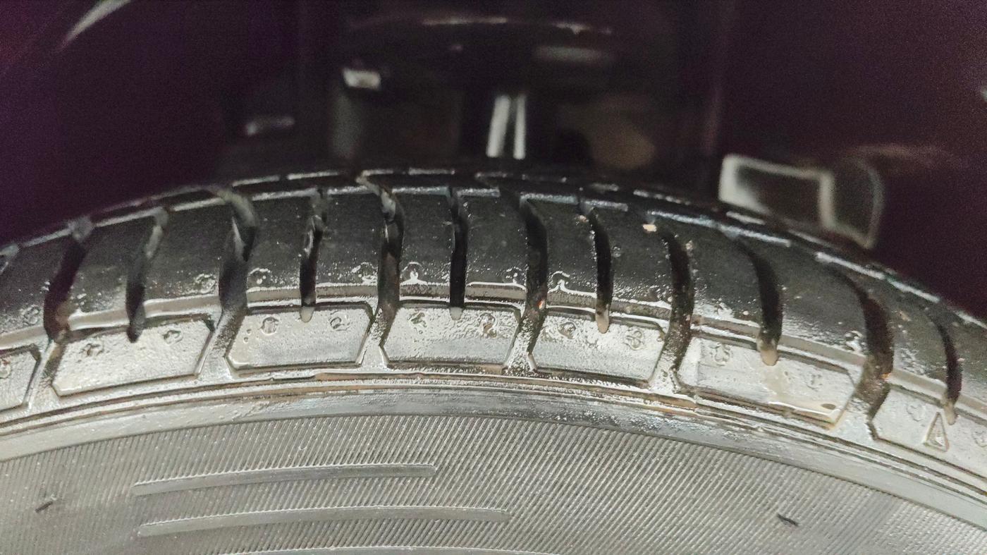 2022 Tata TIGOR XZ CNG, CNG, Manual, 51,827 km, Right Front Tyre Tread