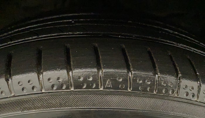 2015 Honda City 1.5L I-VTEC SV, CNG, Manual, 62,581 km, Left Rear Tyre Tread