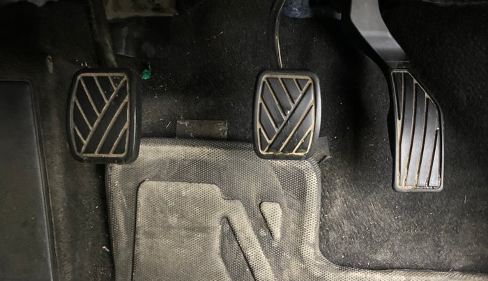 2024 Maruti Grand Vitara SIGMA SMART HYBRID, Petrol, Manual, 25,788 km, Pedals