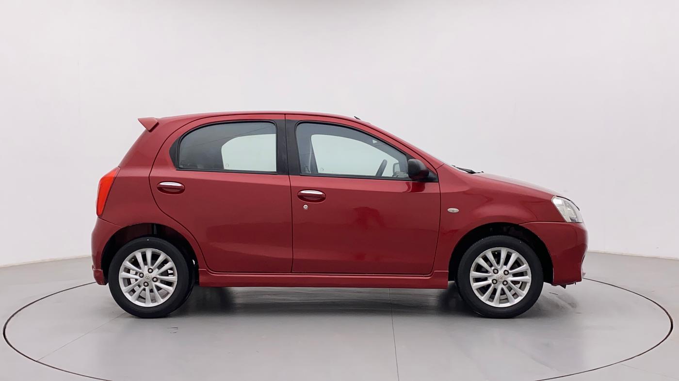 2011 Toyota Etios Liva VX, Petrol, Manual, 1,21,217 km, Right Side View