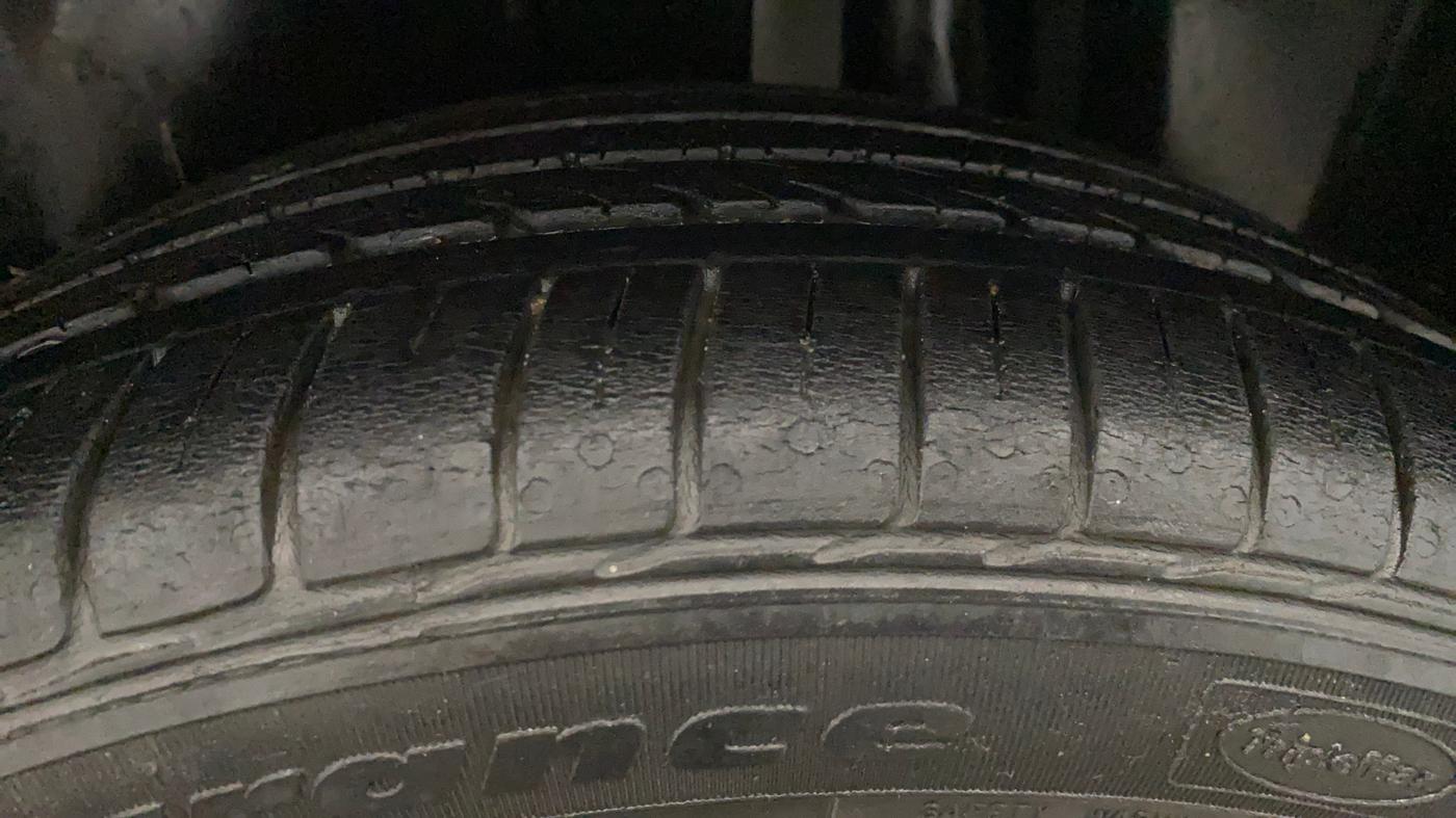 2021 Maruti Ciaz ALPHA 1.5 SHVS PETROL, Petrol, Manual, 36,561 km, Left Rear Tyre Tread