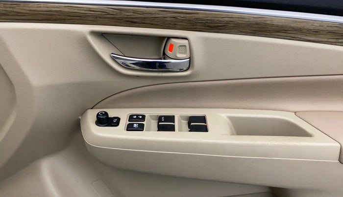 2021 Maruti Ciaz ALPHA 1.5 SHVS PETROL, Petrol, Manual, 36,561 km, Driver Side Door Panels Control