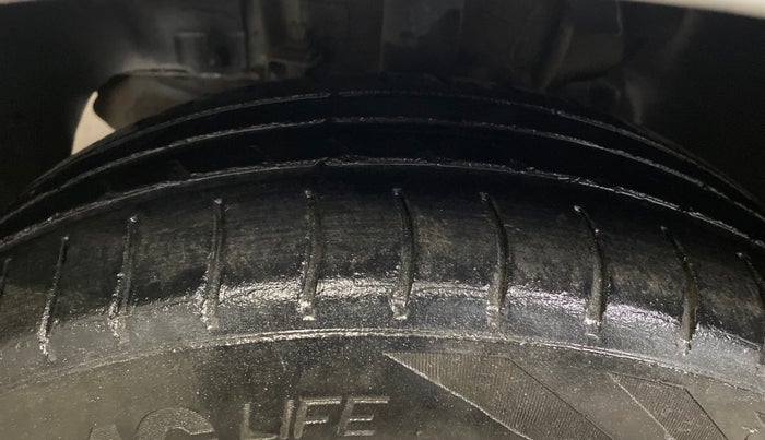 2018 Tata Tiago XT PETROL, CNG, Manual, 86,424 km, Left Front Tyre Tread