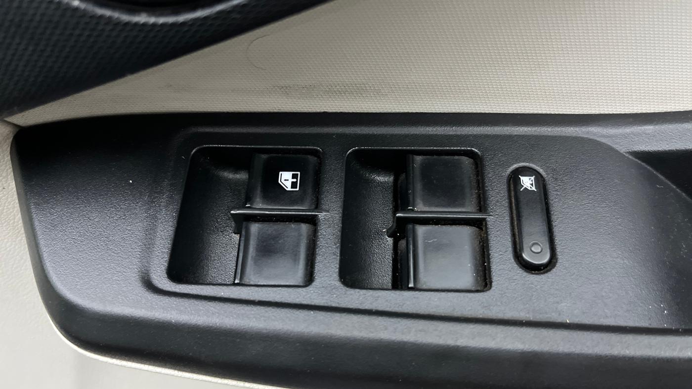 2024 Tata TIGOR XZ CNG, CNG, Manual, 44,589 km, Driver Side Door Panels Control
