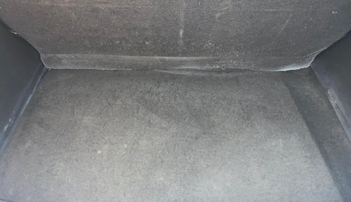 2014 Hyundai Grand i10 ASTA AT 1.2 KAPPA VTVT, Petrol, Automatic, 1,11,150 km, Boot Inside