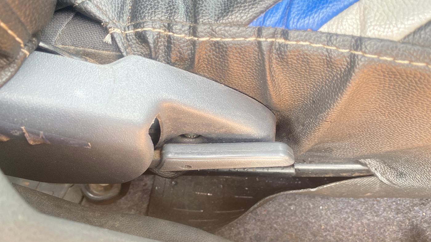 2017 Maruti Alto 800 LXI, Petrol, Manual, 20,103 km, Driver Side Adjustment Panel