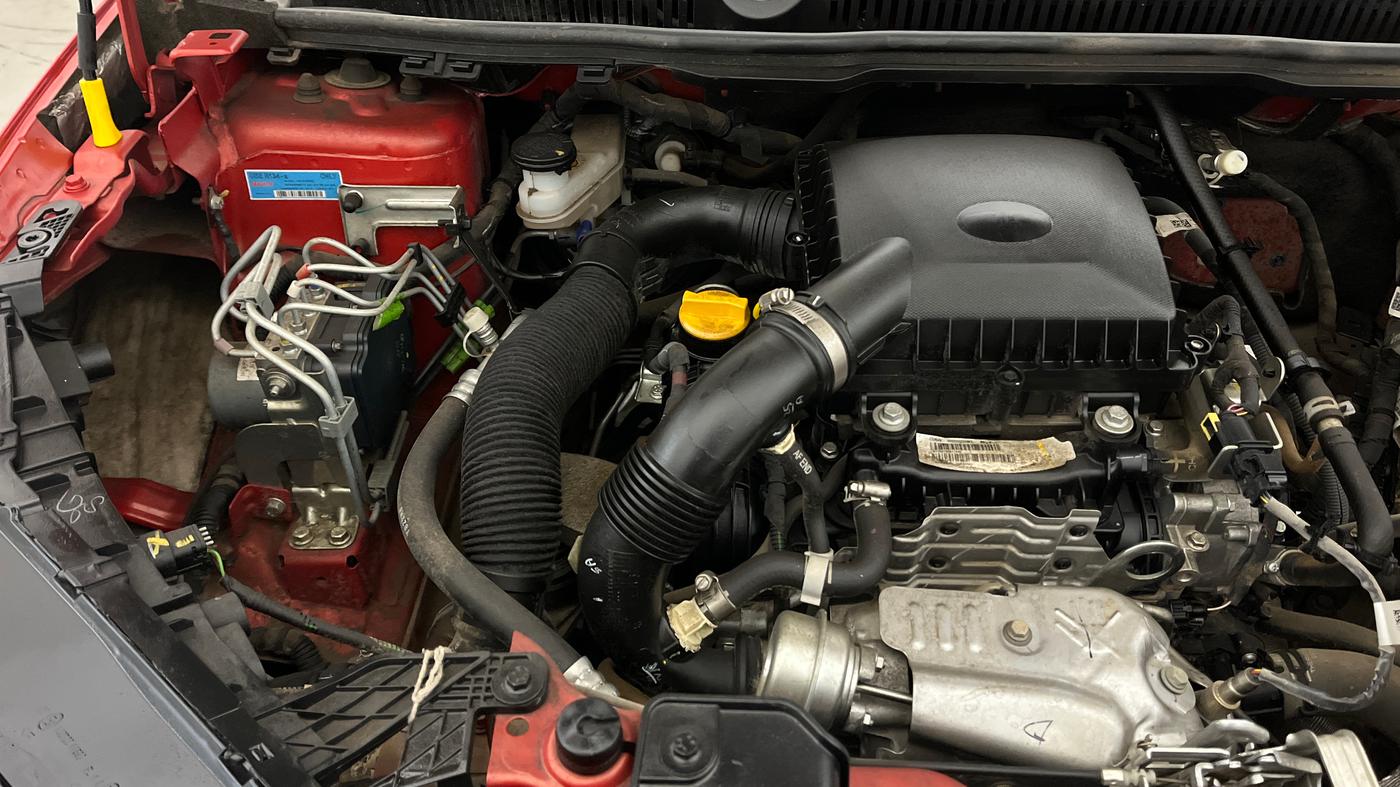 2025 Tata Curvv Creative S 1.2 Petrol 6MT, Petrol, Manual, 11,481 km, Engine View - Right