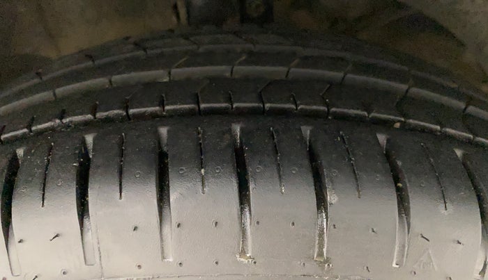 2021 Toyota Glanza V CVT, Petrol, Automatic, 12,500 km, Right Front Tyre Tread