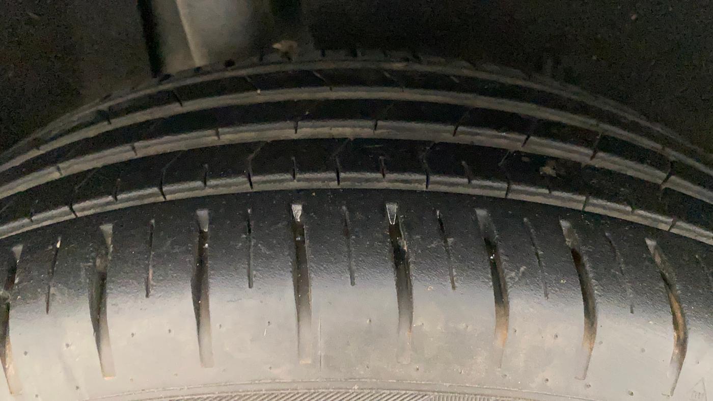 2021 Toyota Glanza V CVT, Petrol, Automatic, 12,500 km, Right Rear Tyre Tread