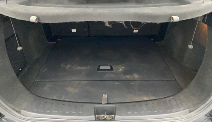 2019 Tata Harrier XZ 2.0L DARK EDITION, Diesel, Manual, 60,431 km, Boot Inside
