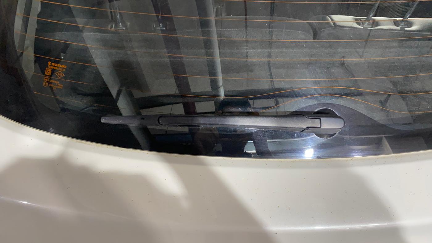 2023 Maruti Swift ZXI PLUS AMT DUAL TONE, Petrol, Automatic, 58,445 km, Rear Wiper