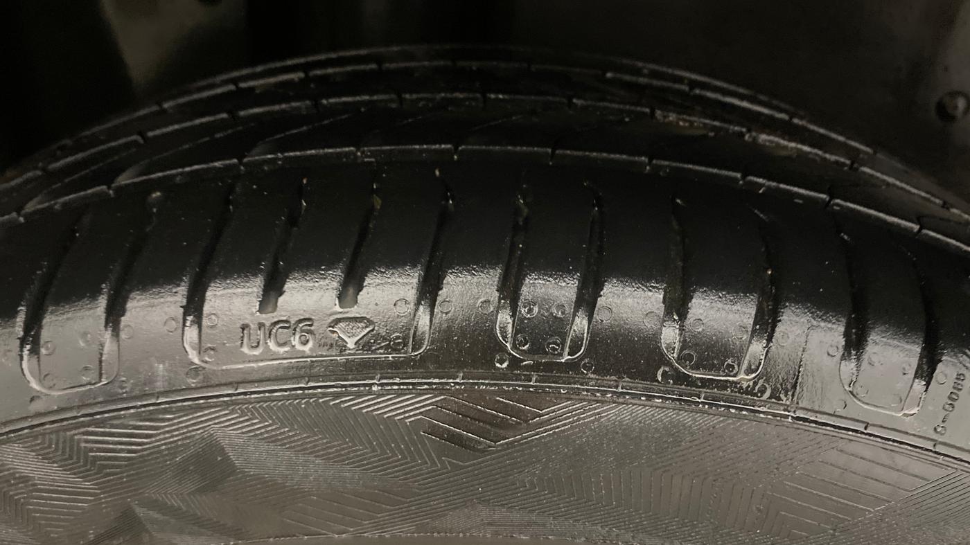 2021 MG HECTOR SHARP 1.5 PETROL CVT, Petrol, Automatic, 36,872 km, Right Rear Tyre Tread