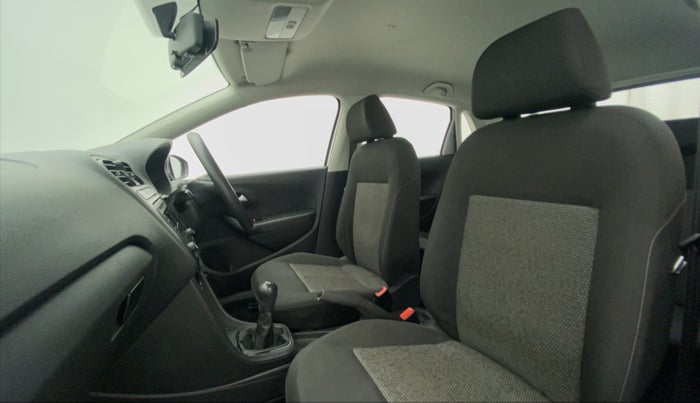 2016 Volkswagen Polo COMFORTLINE 1.2L, Petrol, Manual, 20,861 km, Right Side Front Door Cabin