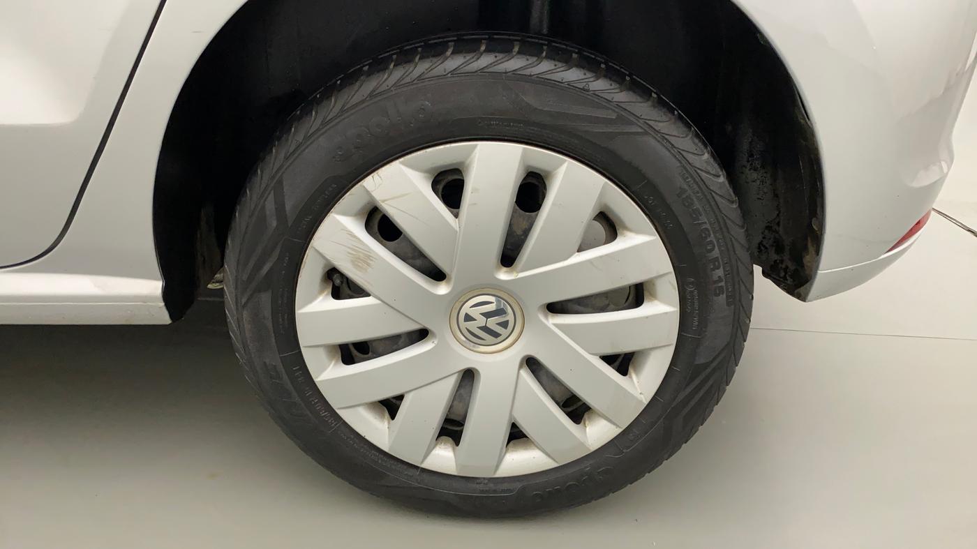 2016 Volkswagen Polo COMFORTLINE 1.2L, Petrol, Manual, 20,861 km, Left Rear Wheel