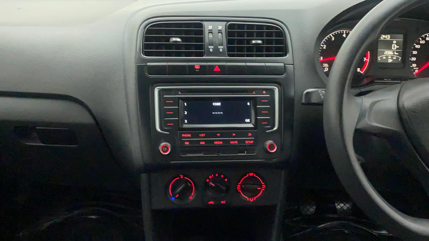 2016 Volkswagen Polo COMFORTLINE 1.2L, Petrol, Manual, 20,861 km, Air Conditioner