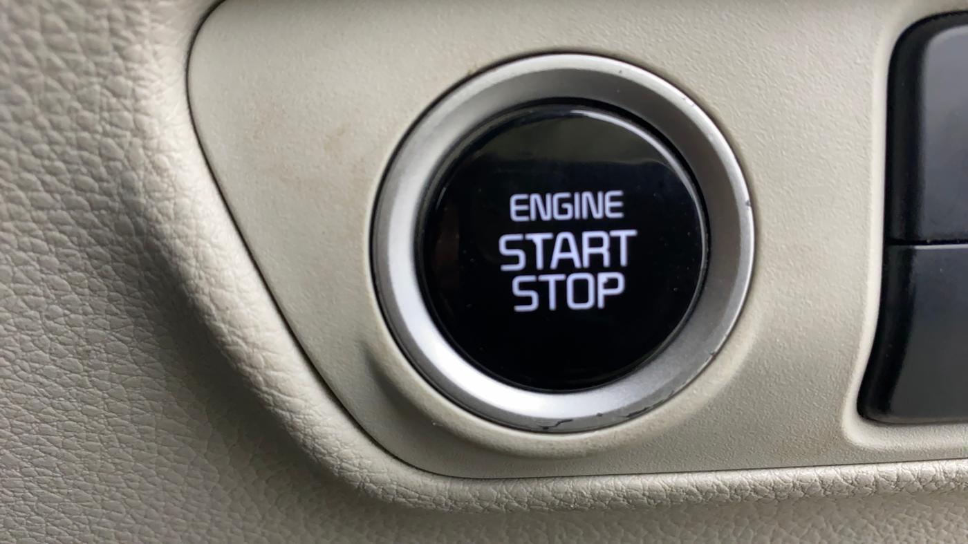 2023 KIA CARENS PRESTIGE PLUS 1.5 PETROL DCT 7 STR, Petrol, Automatic, 4,354 km, Keyless Start/ Stop Button