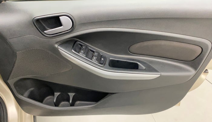 2018 Ford FREESTYLE TREND 1.5 DIESEL, Diesel, Manual, 87,777 km, Driver Side Door Panels Control
