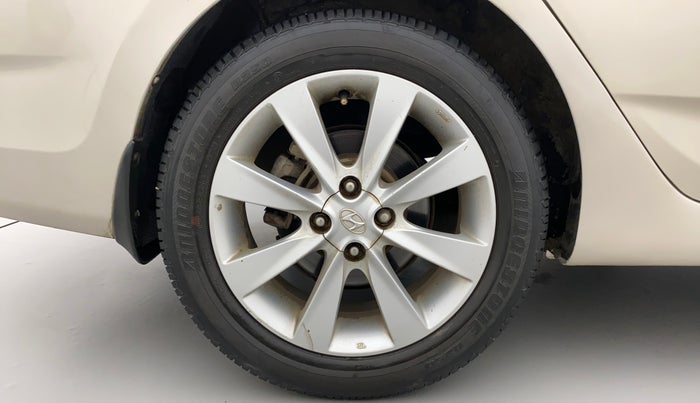 2013 Hyundai Verna FLUIDIC 1.6 VTVT SX, Petrol, Manual, 48,214 km, Right Rear Wheel